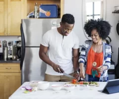 How Couples Can Maintain Healthy Lifestyle Habits Together